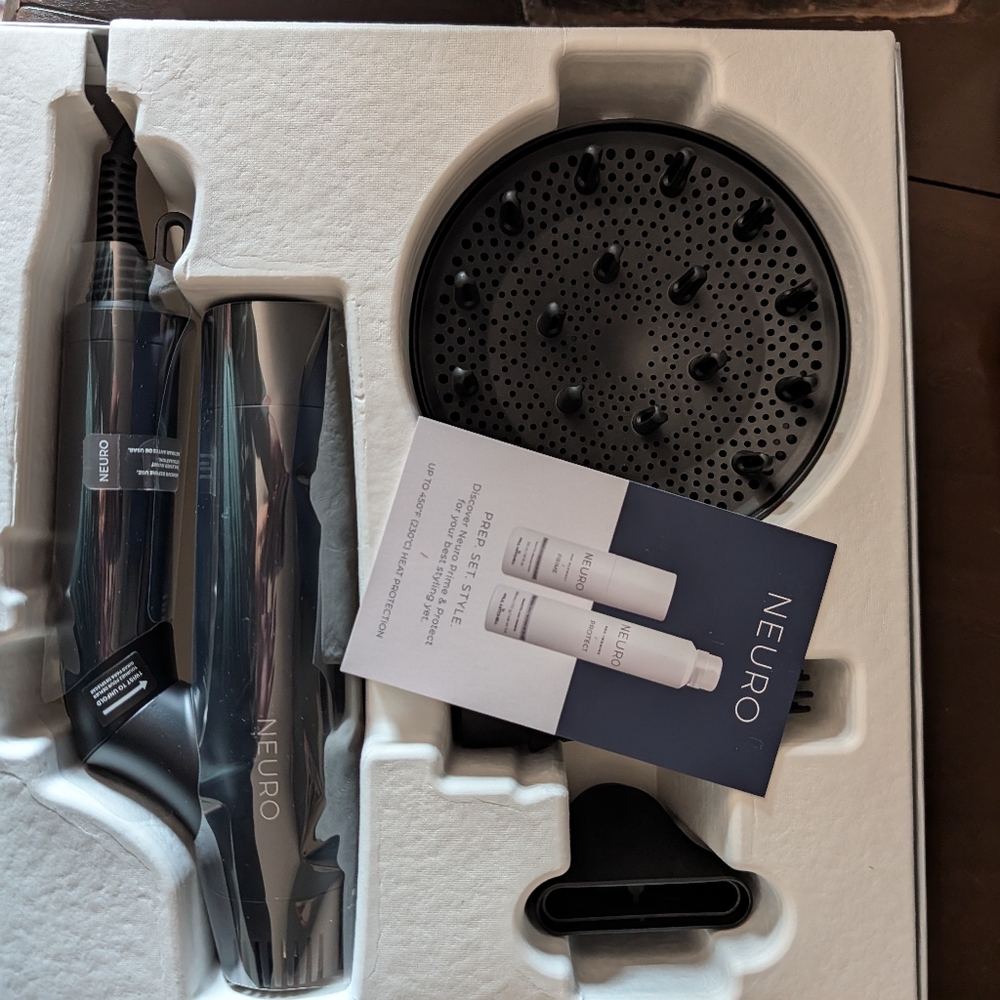 Neuro Black Hair Dryer - Picture 5 of 6